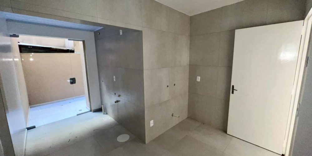 WhatsApp Image 2025-12-03 at 17.32.44 (4)